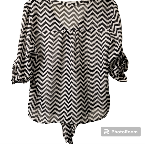 Bongo Womens Sheer Size Large Pullover Blouse Black White Herringbone Pattern - Picture 2 of 13